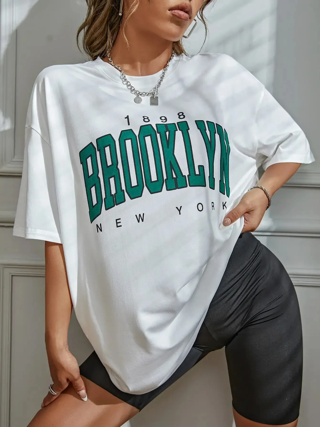 1898 Brooklyn New York Print Oversized T-Shirt