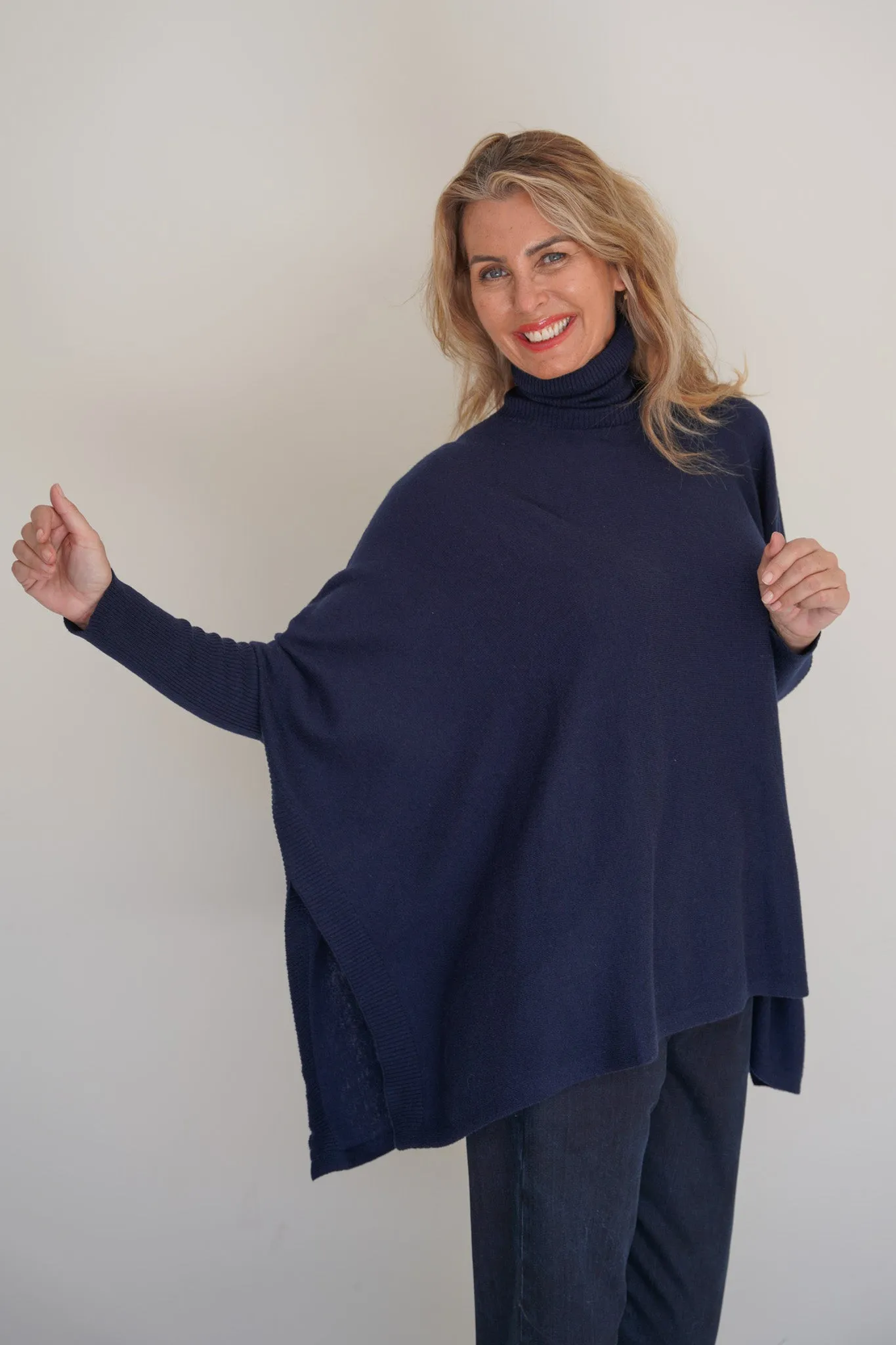 Ink Short Poncho