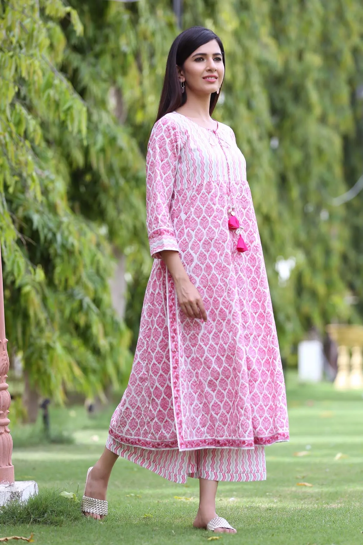 Kalidaar Kurta/pant set in pink